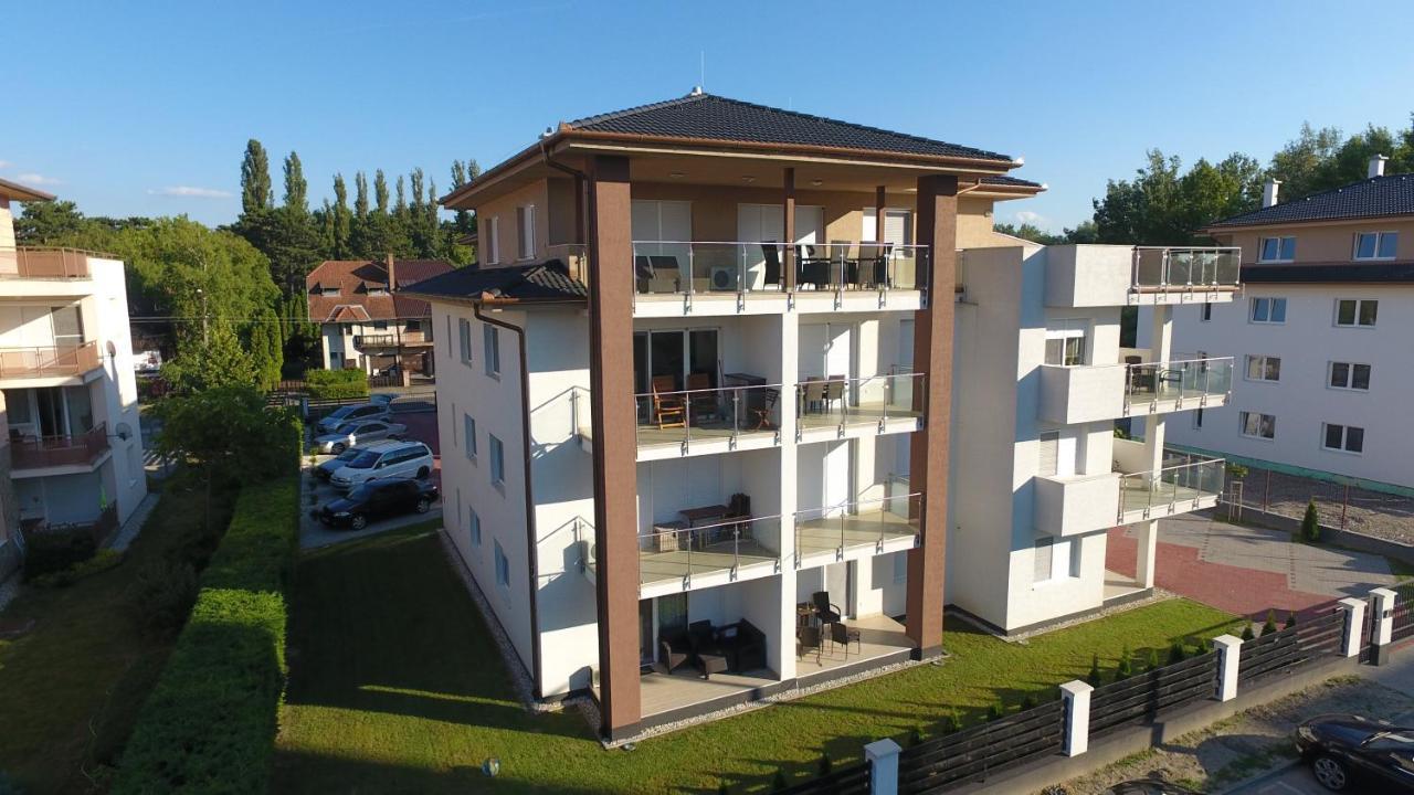 Laguna Beach Apartmanok Siófok Kültér fotó