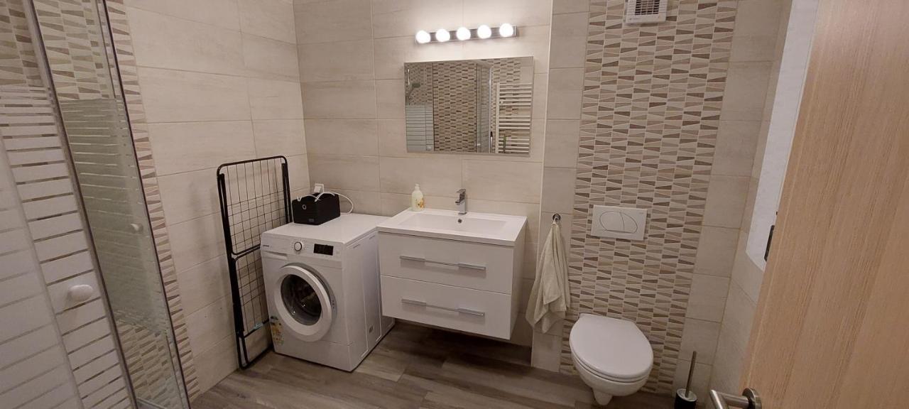 Laguna Beach Apartmanok Siófok Kültér fotó
